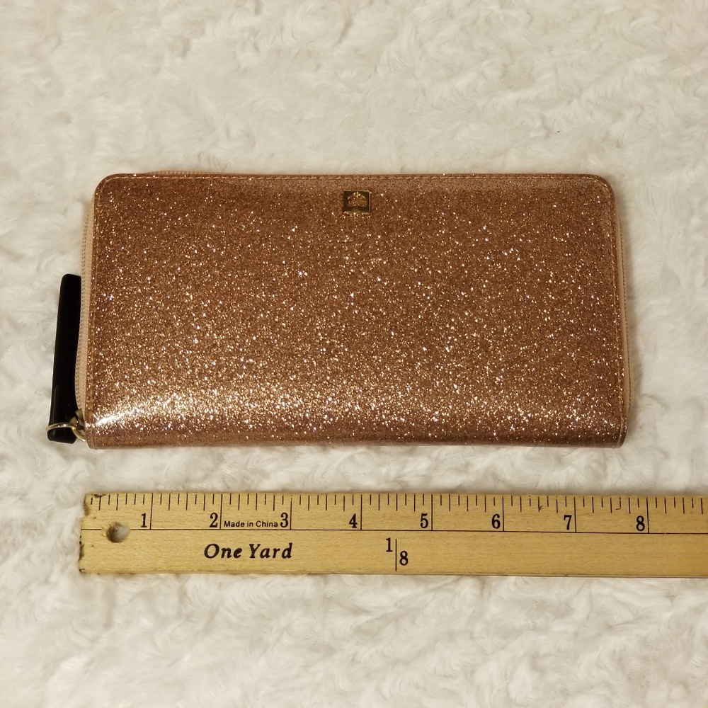 SOLD! Kate Spade Wallet